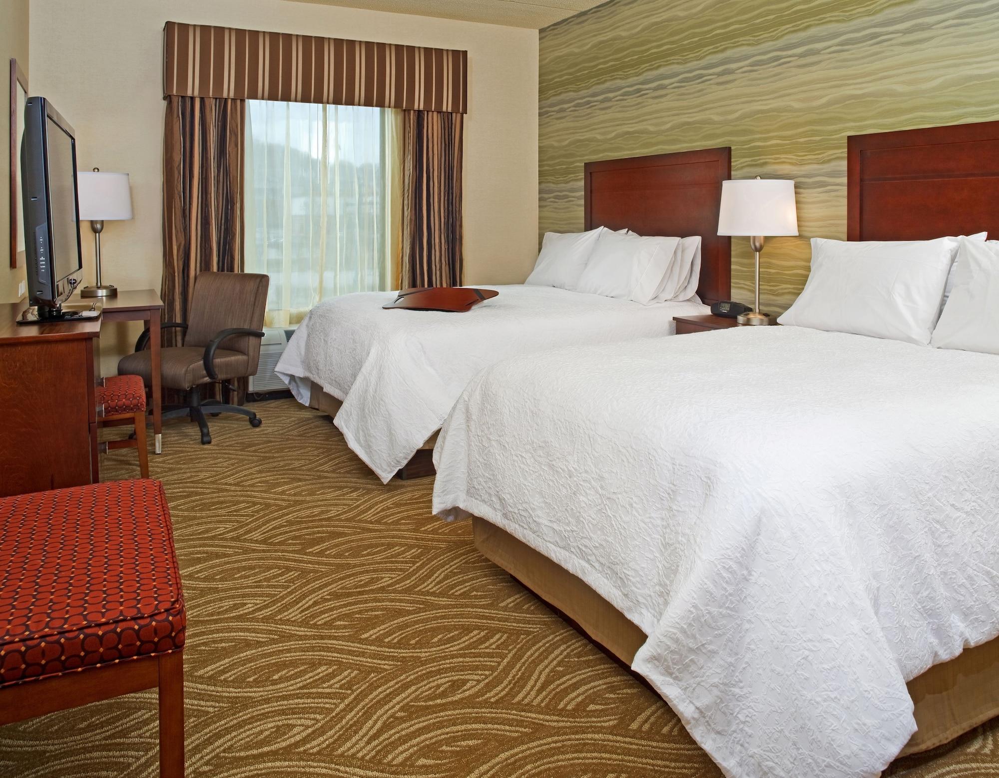 Hampton Inn & Suites Pittsburgh Waterfront West Homestead Bagian luar foto