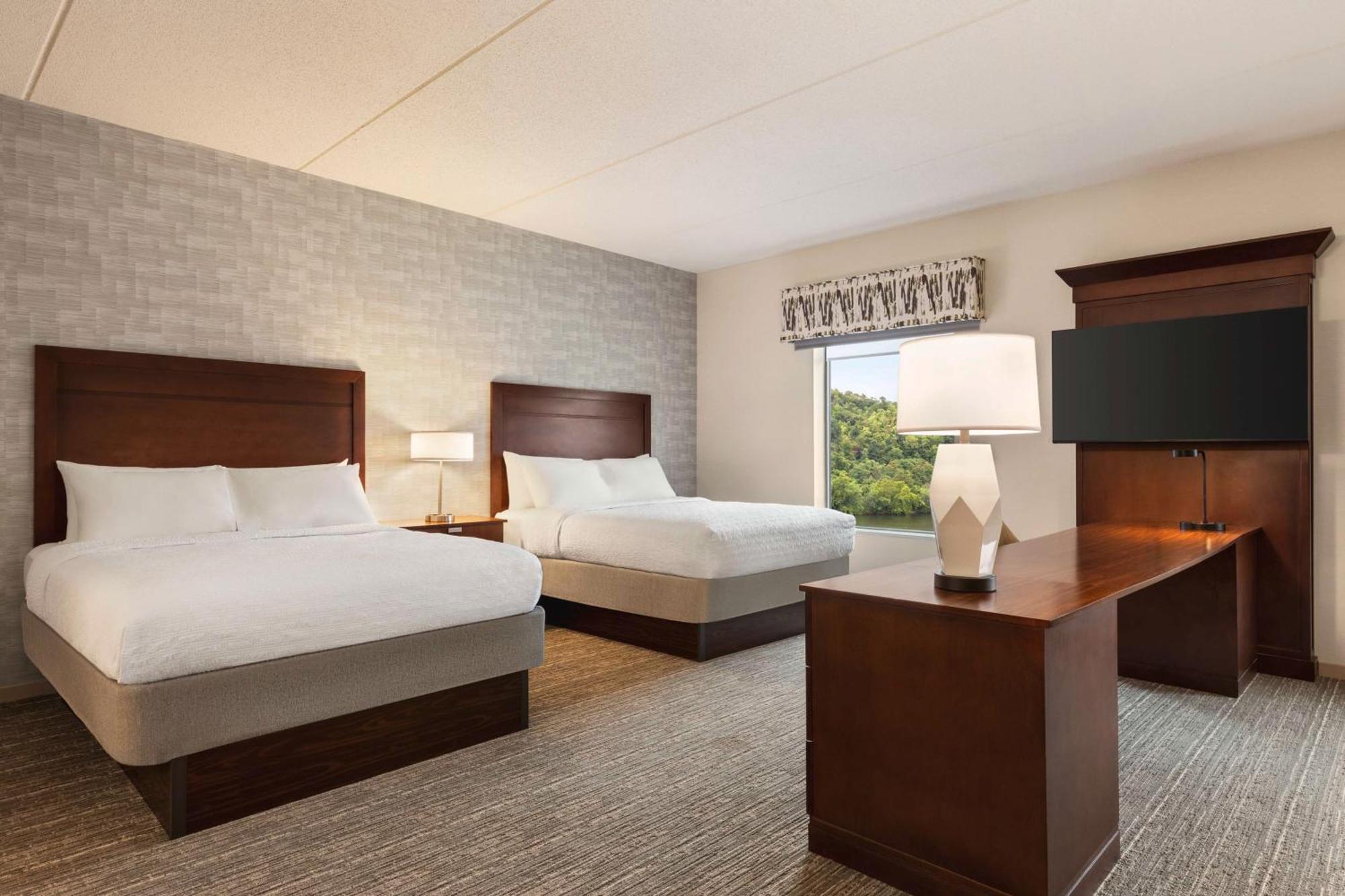 Hampton Inn & Suites Pittsburgh Waterfront West Homestead Bagian luar foto