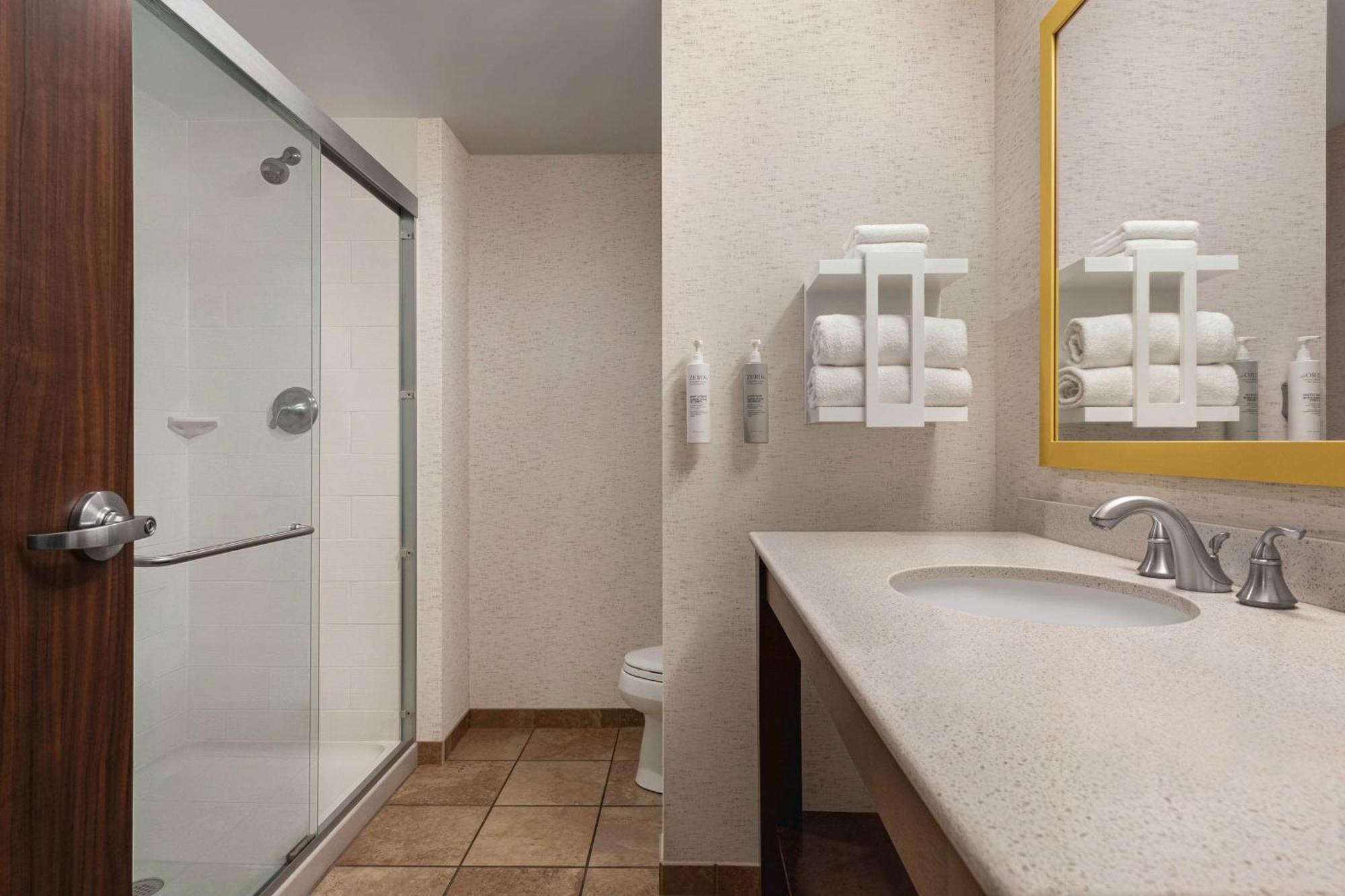 Hampton Inn & Suites Pittsburgh Waterfront West Homestead Bagian luar foto