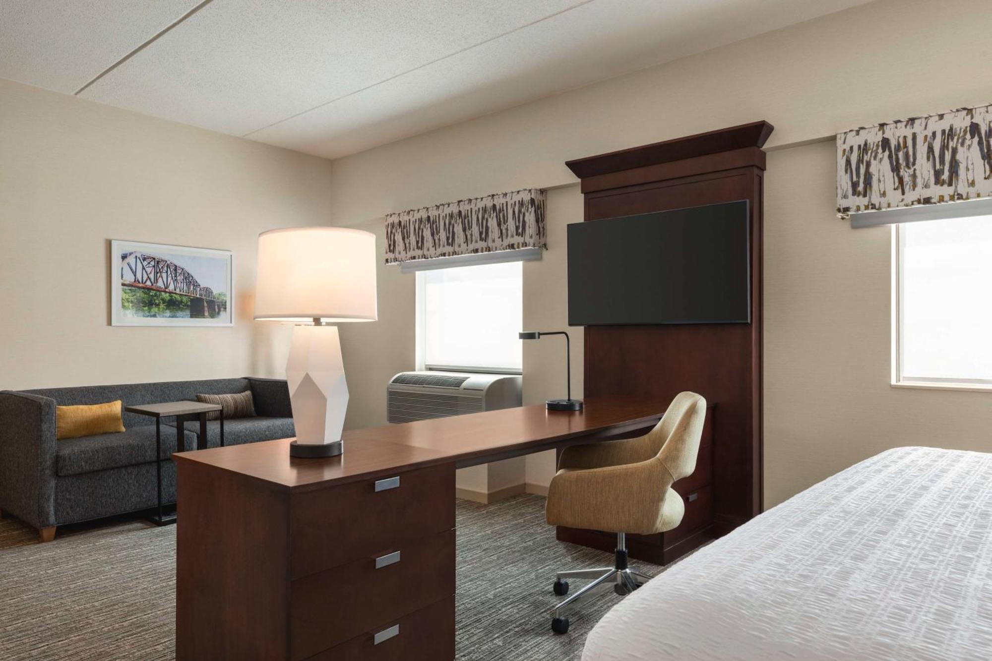 Hampton Inn & Suites Pittsburgh Waterfront West Homestead Bagian luar foto