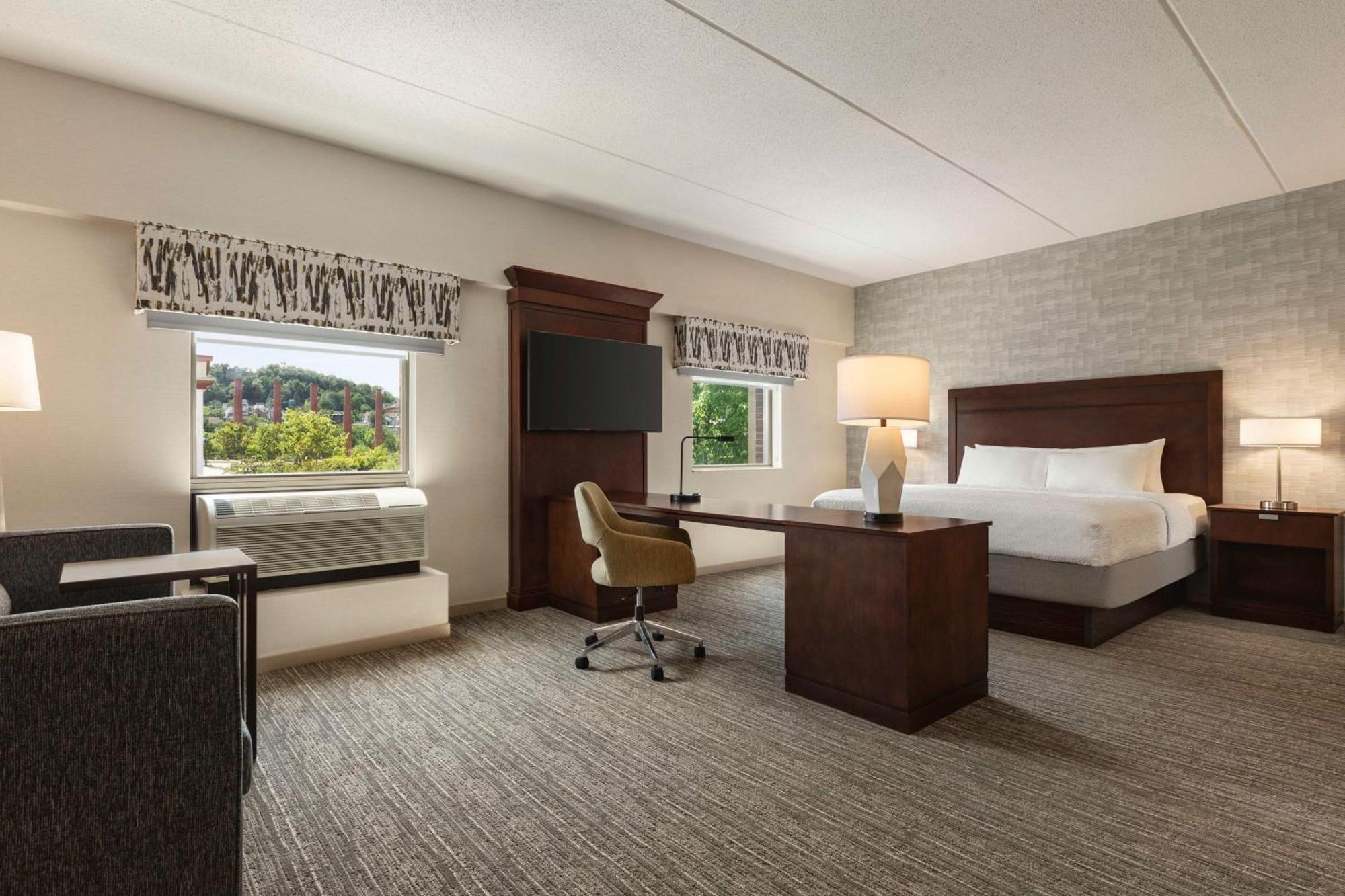Hampton Inn & Suites Pittsburgh Waterfront West Homestead Bagian luar foto