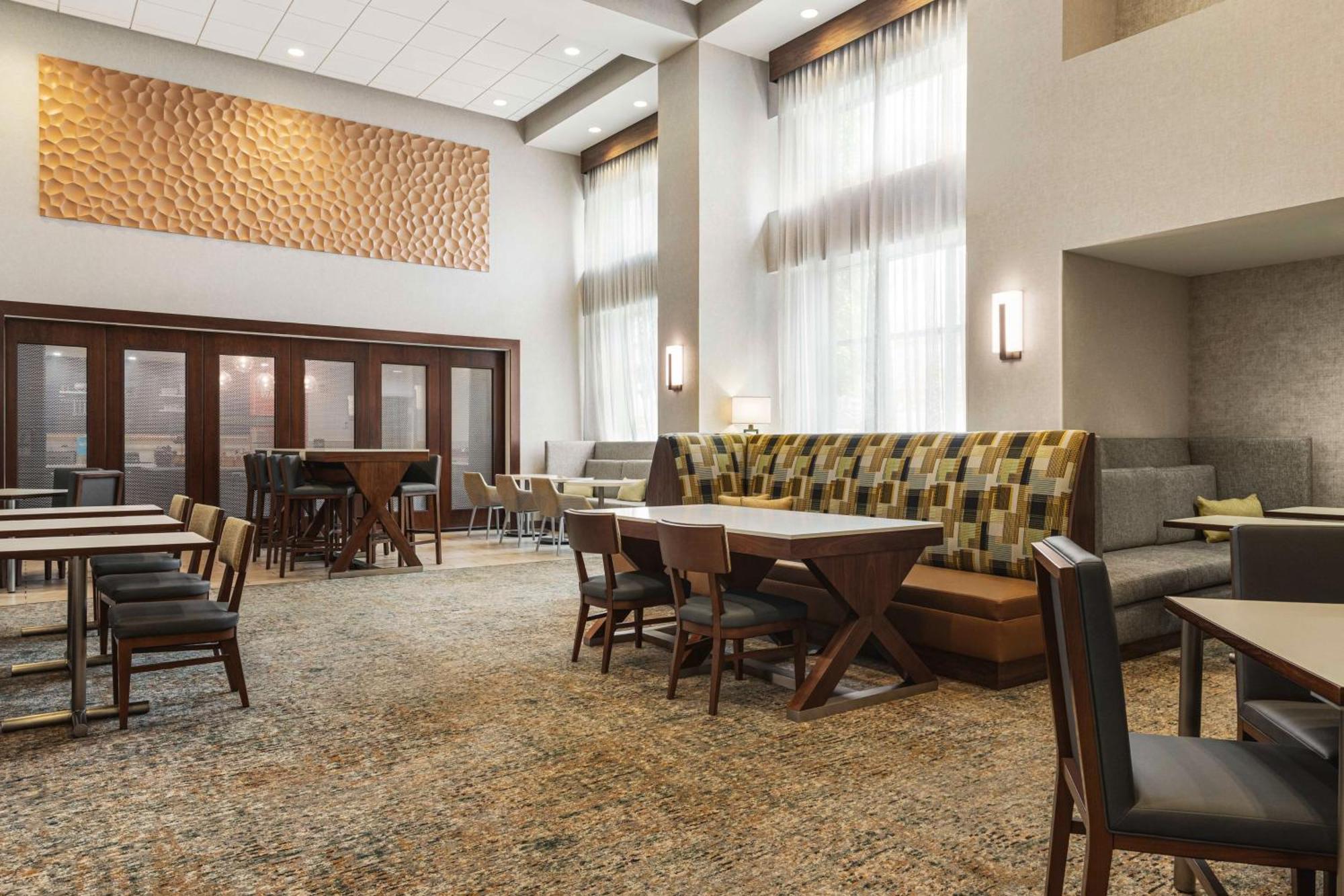 Hampton Inn & Suites Pittsburgh Waterfront West Homestead Bagian luar foto